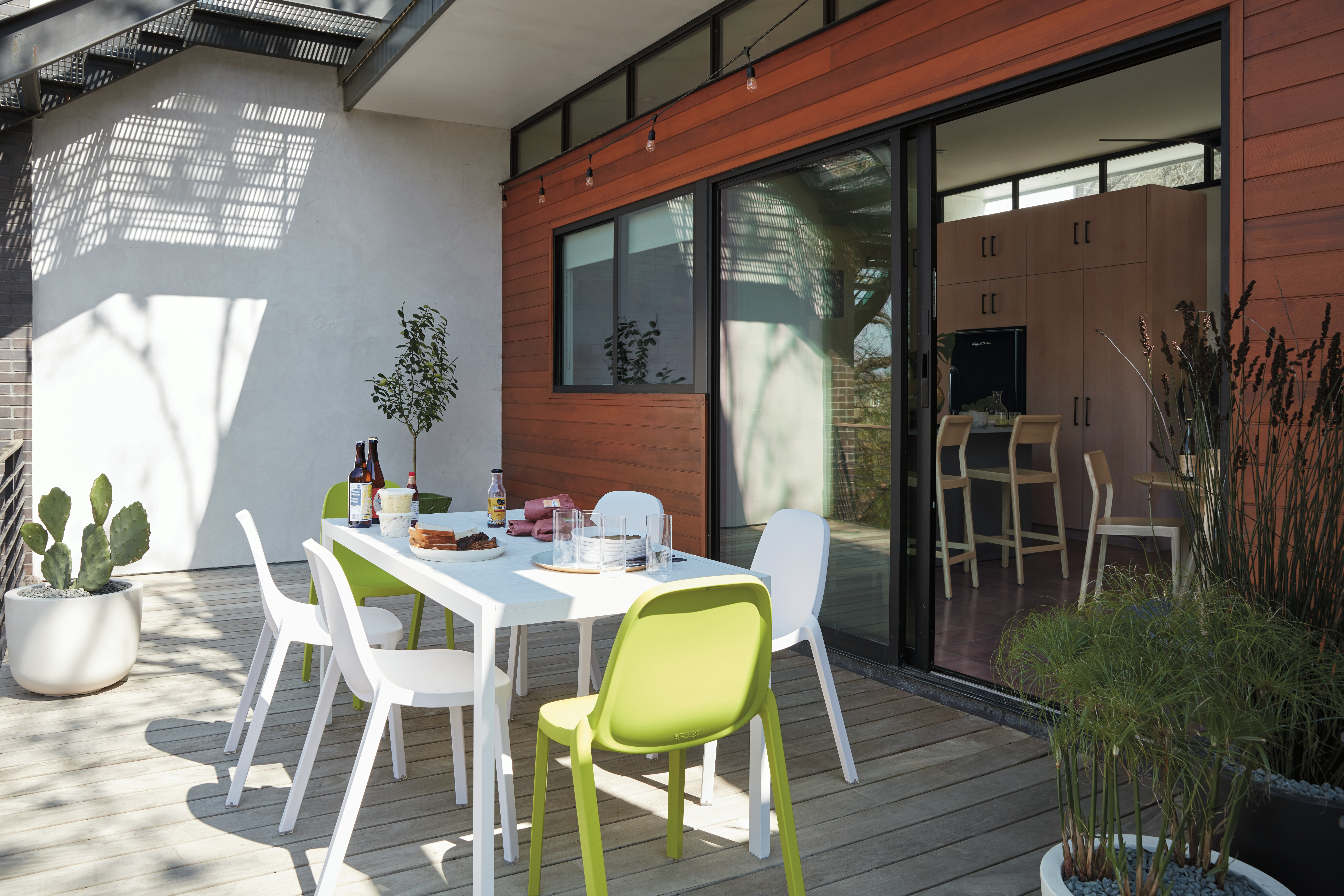 Eos Rectangular Table with Broom Chairs