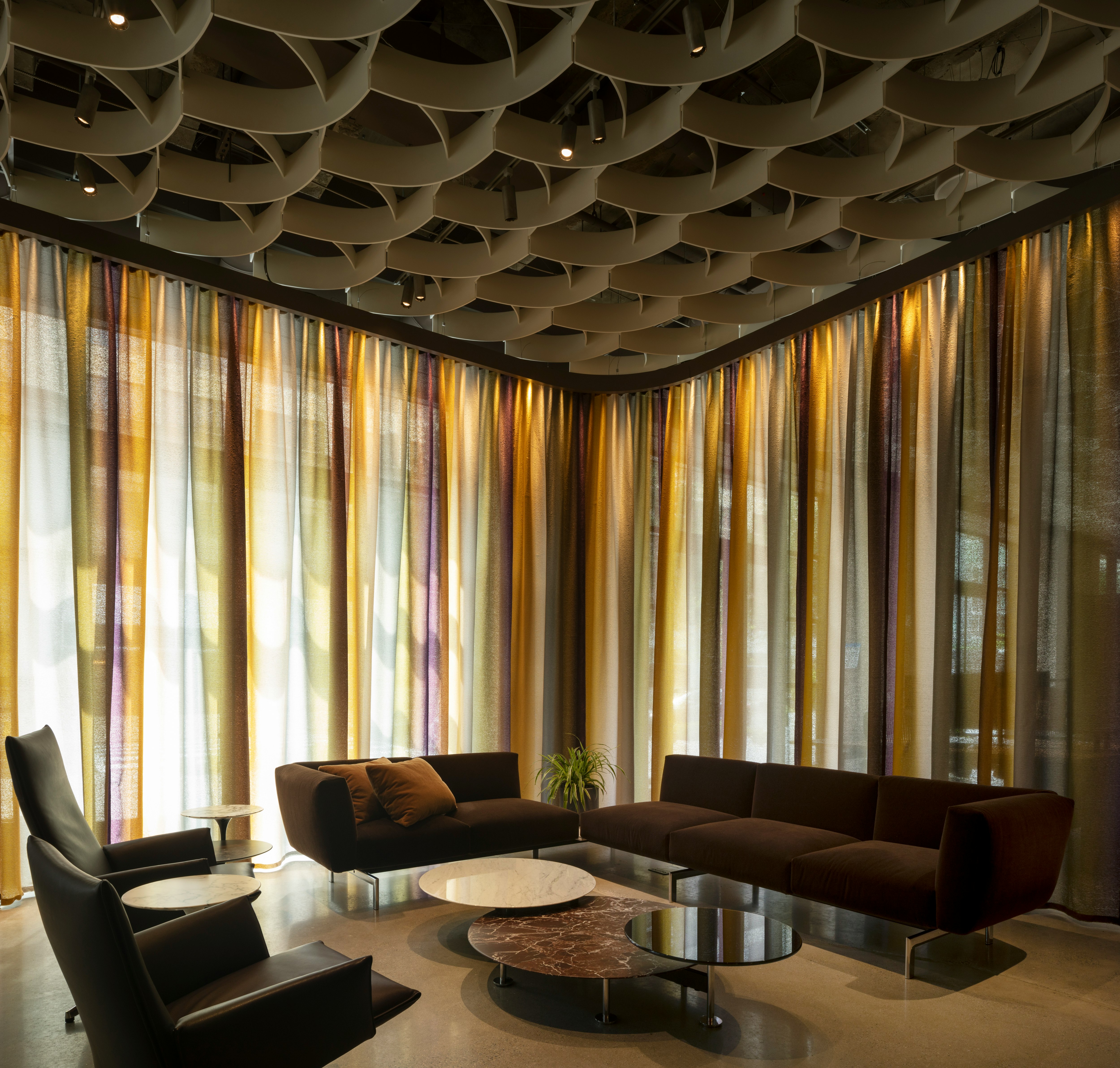 pilot by knoll high back chair eero saarinen side table avio five seat sofa with table grasshopper coffee table washington dc showroom