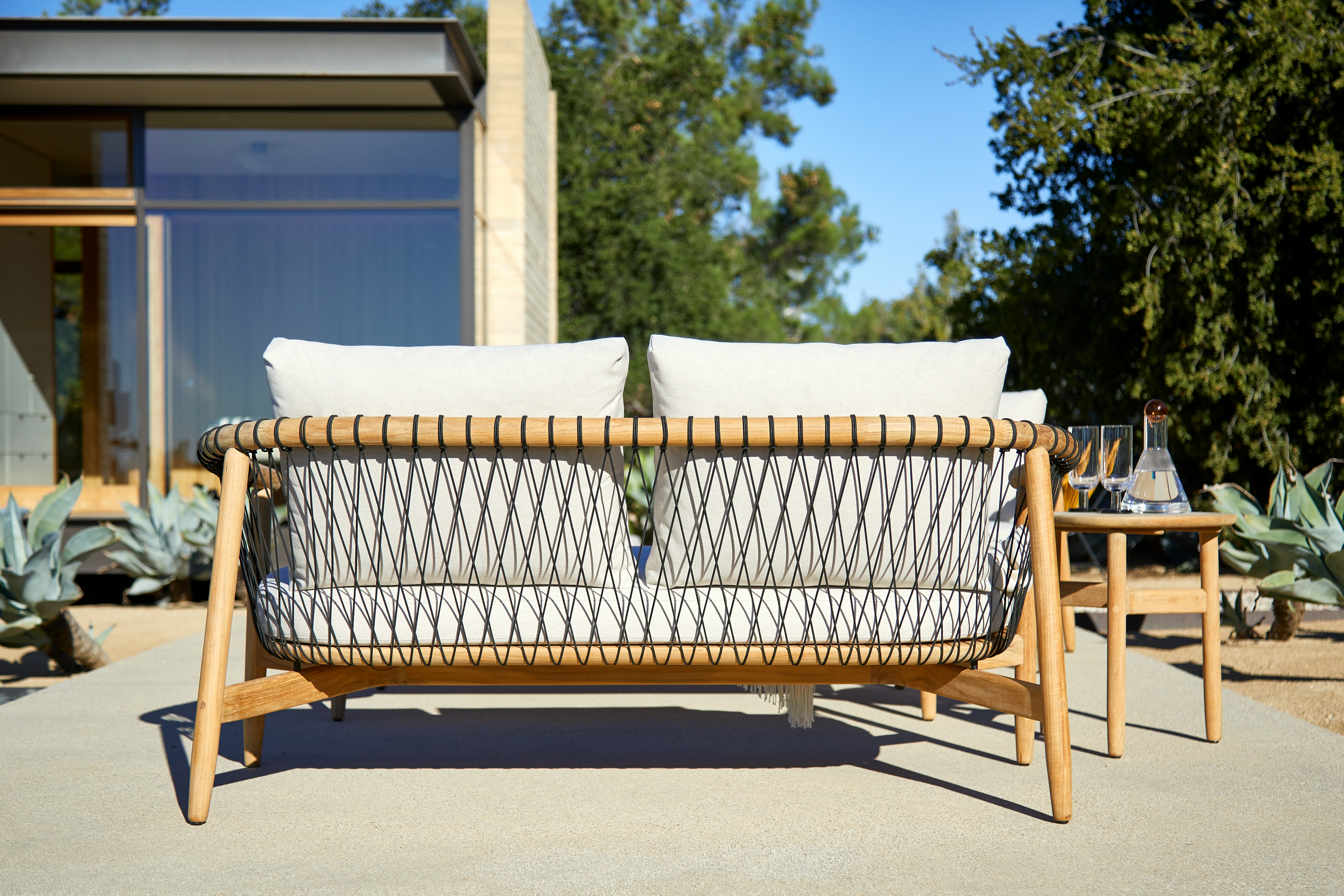 Crosshatch Outdoor Settee