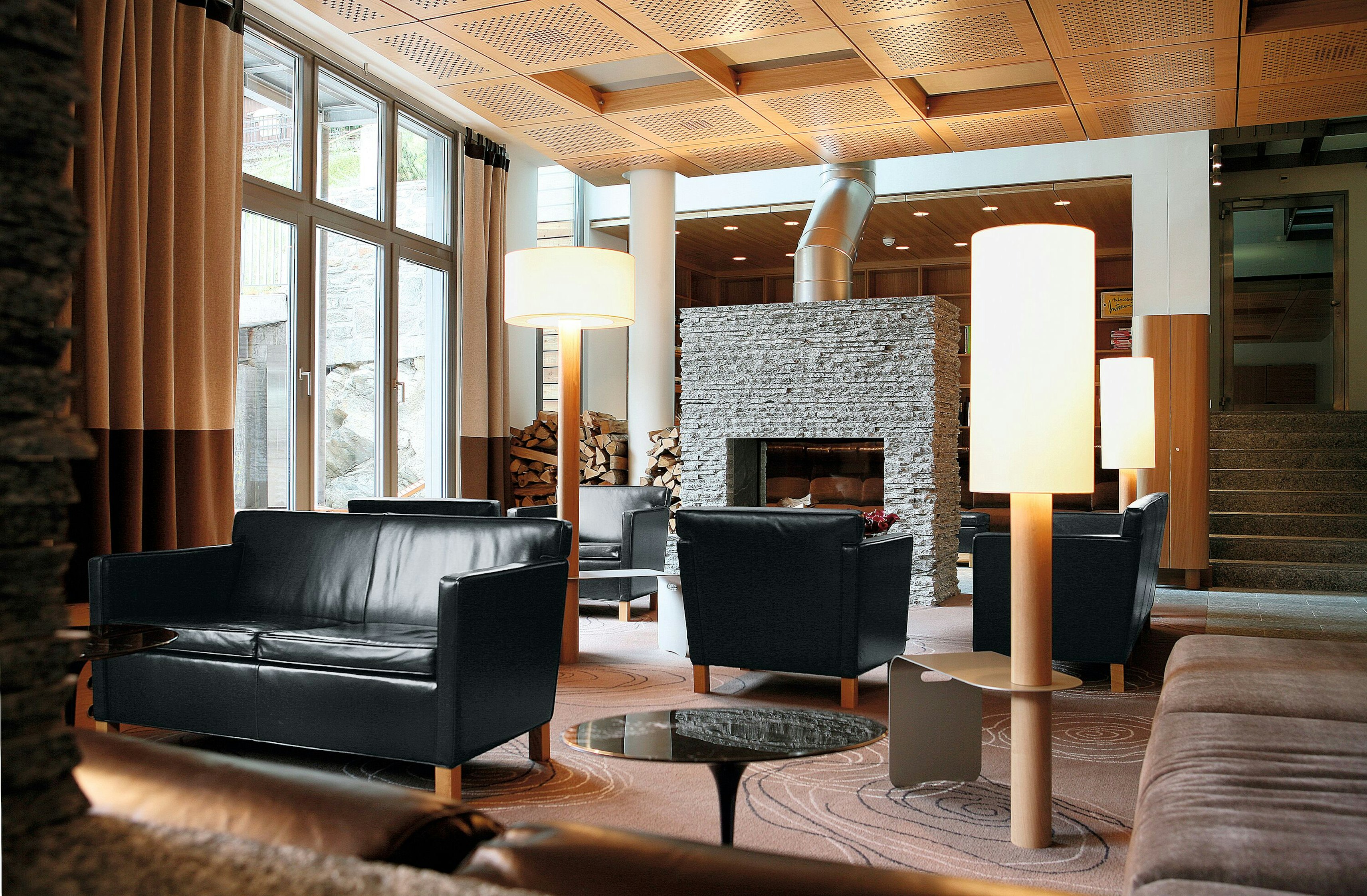 Krefeld Lounge Chair Knoll