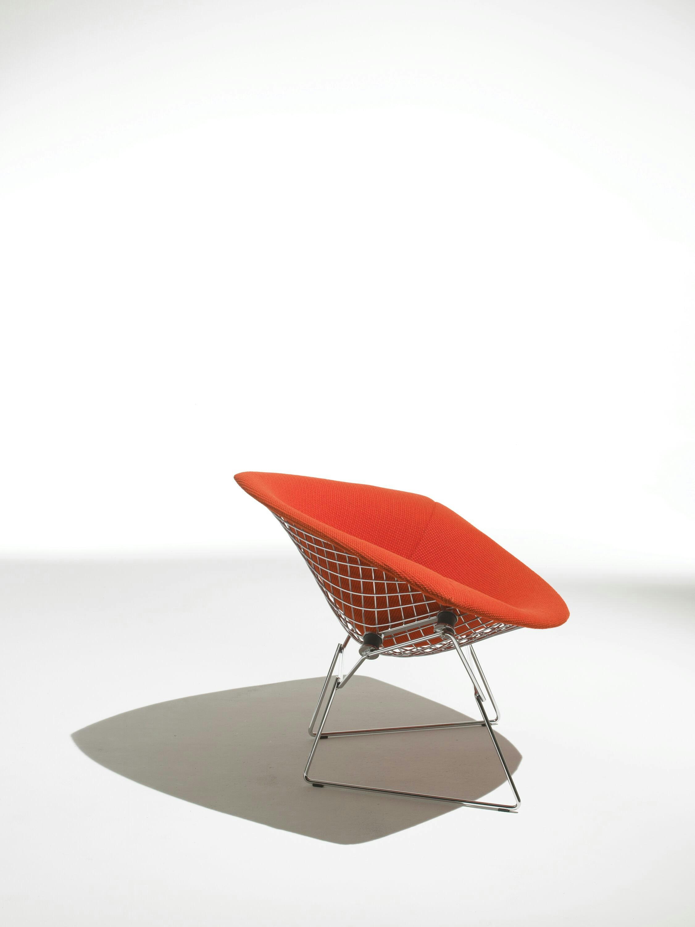 Bertoia large 2024 diamond chair