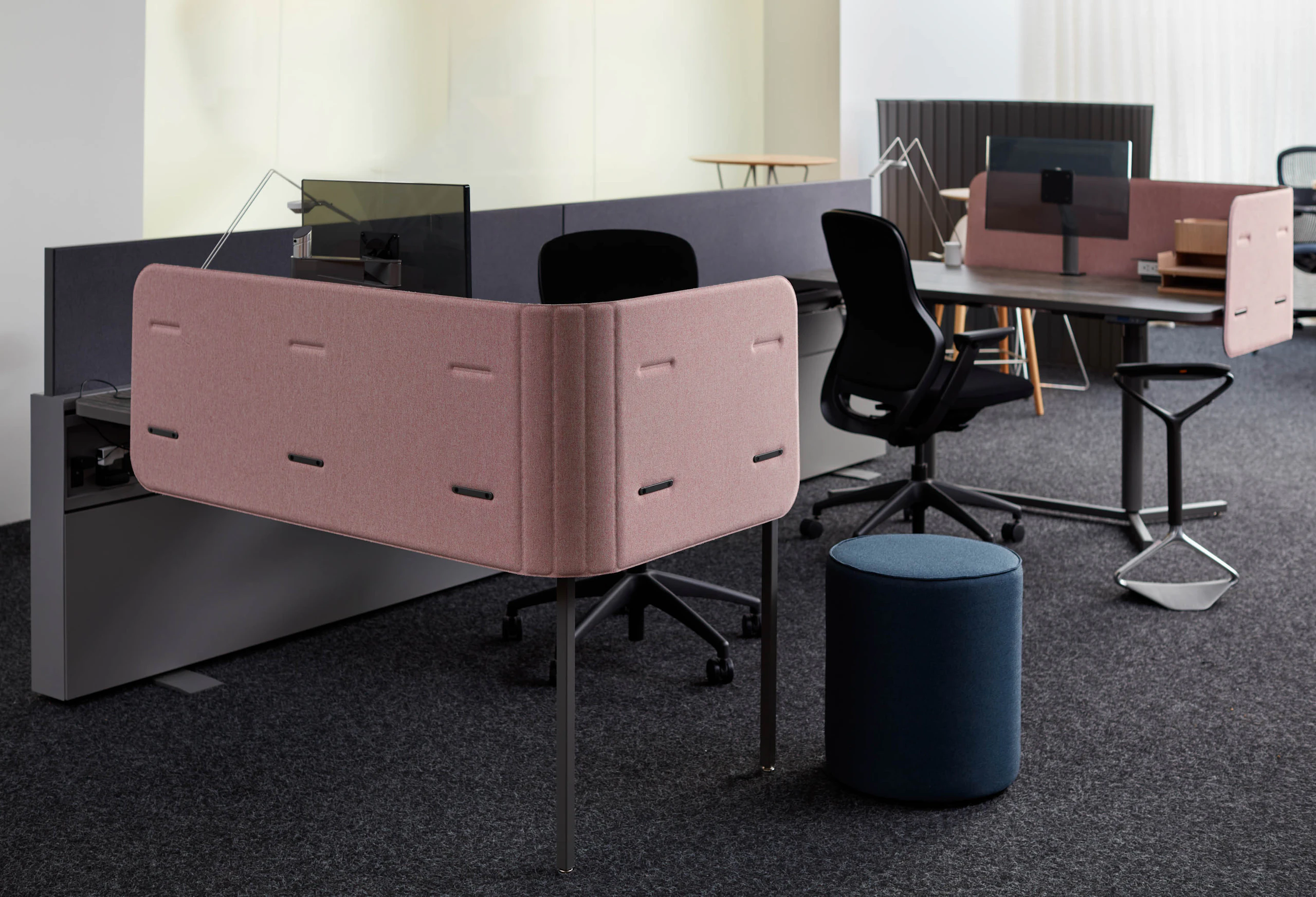 neocon 2018 hospitality at work antenna telescope y-base height adjustable table regeneration by knoll fully upholstered hilo fabric screens shared workstations