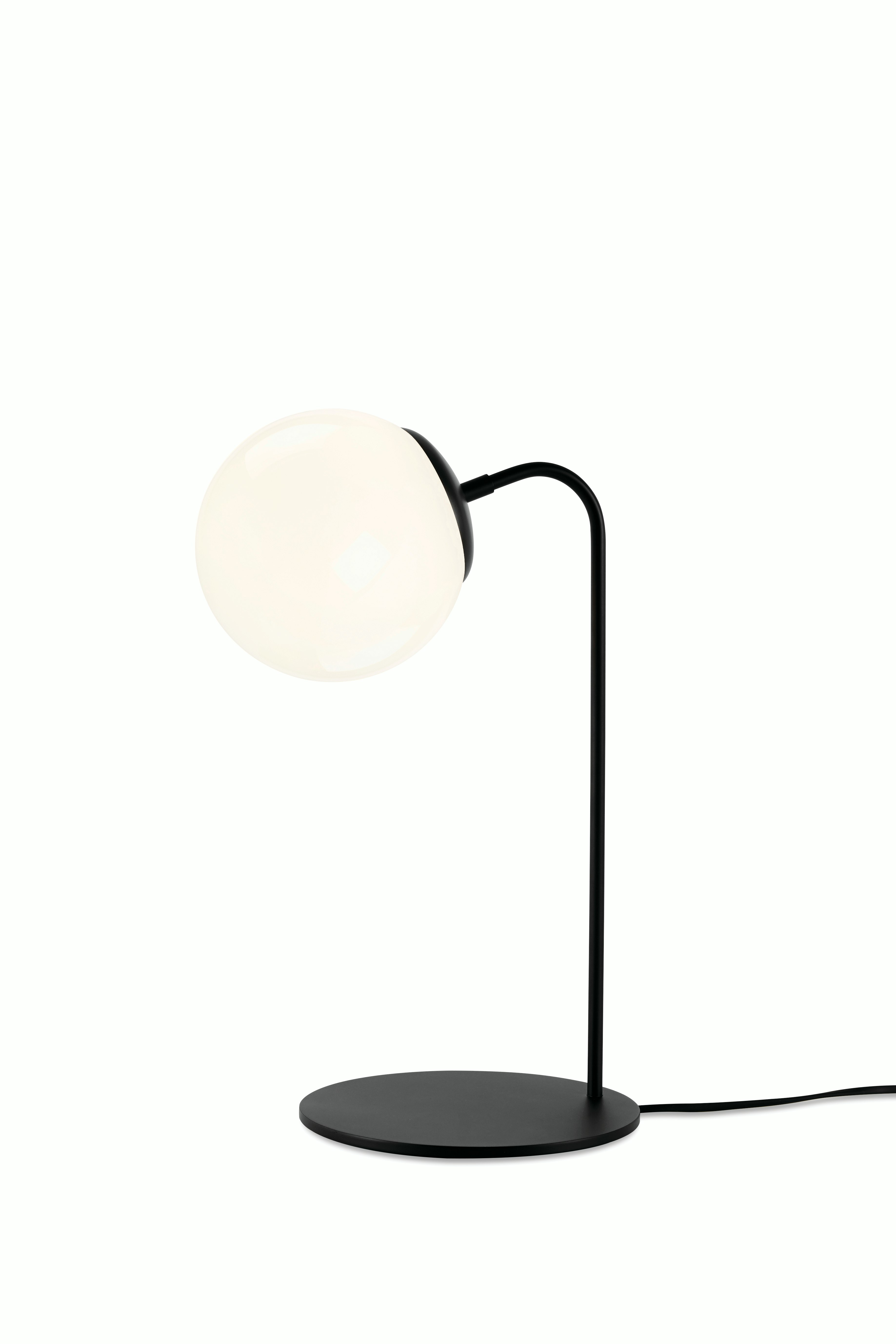 dwr desk lamp