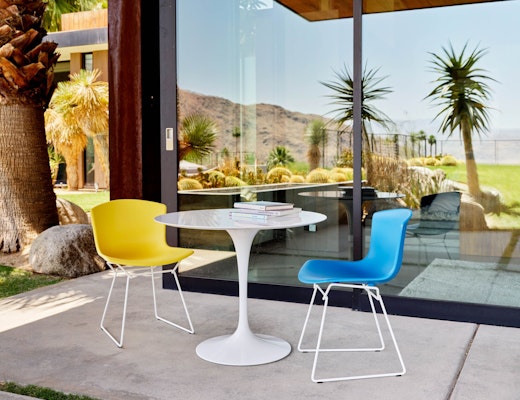 Saarinen Outdoor Dining Table & Bertoia Molded Shell Side Chair Saarinen Outdoor Dining Table Bertoia Molded Shell Side Chair