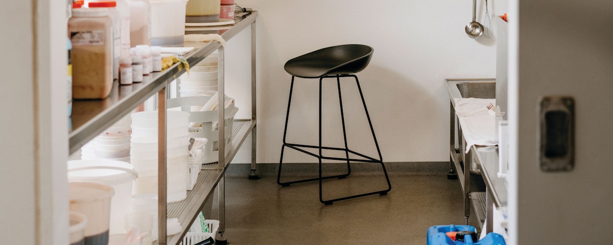 About A Stool 38 2.0