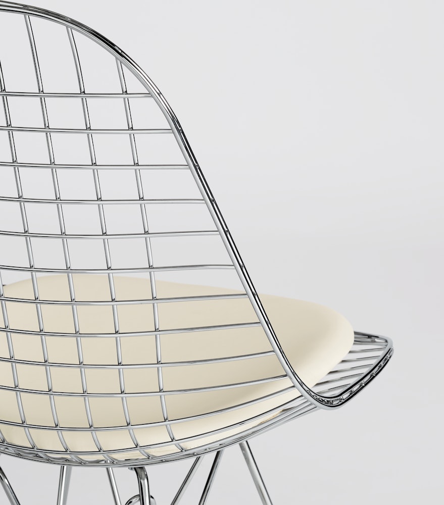 Eames Wire Chair with Seat Pad (DKR.5)