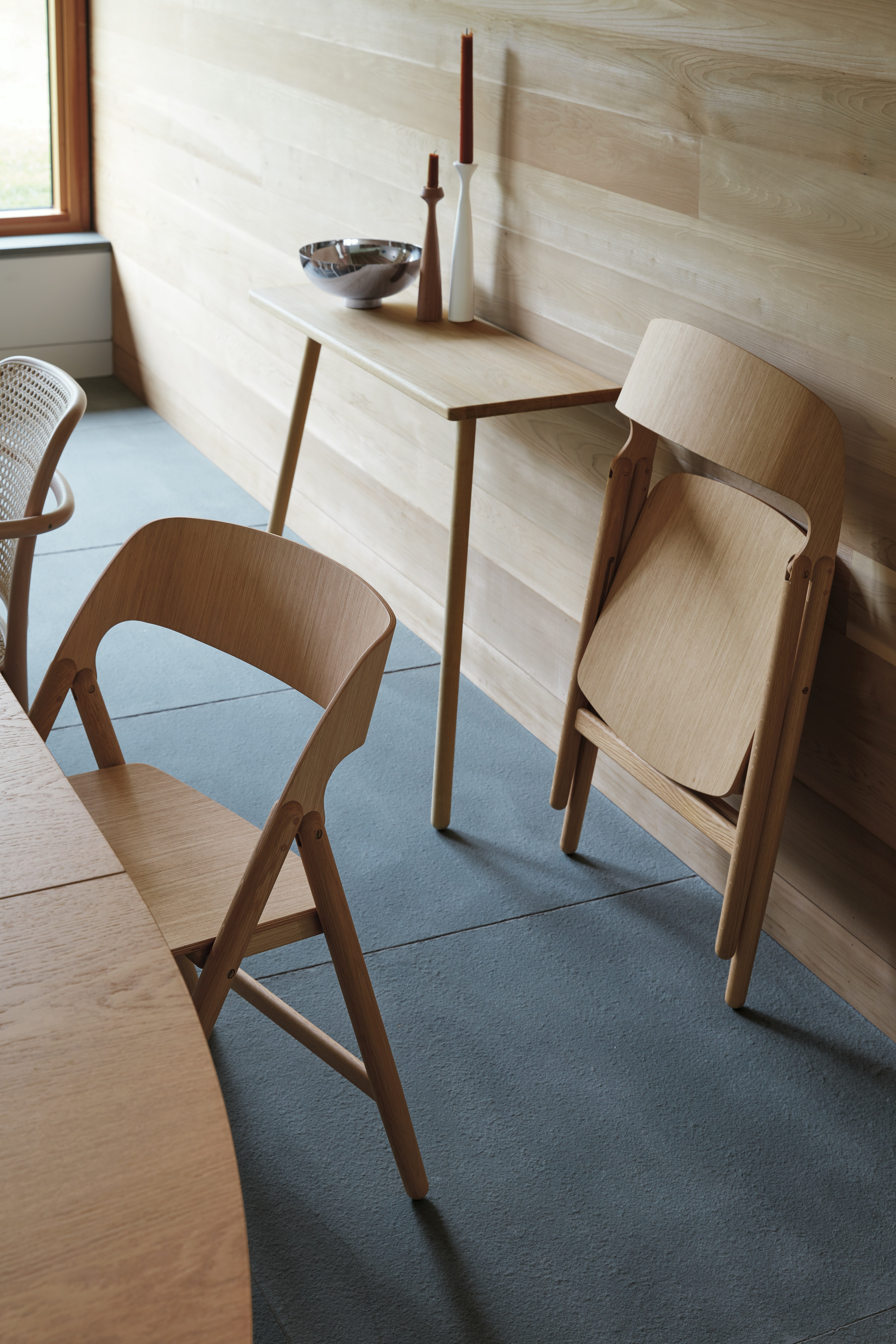 Narin Folding Chair, DWR Collection | MillerKnoll