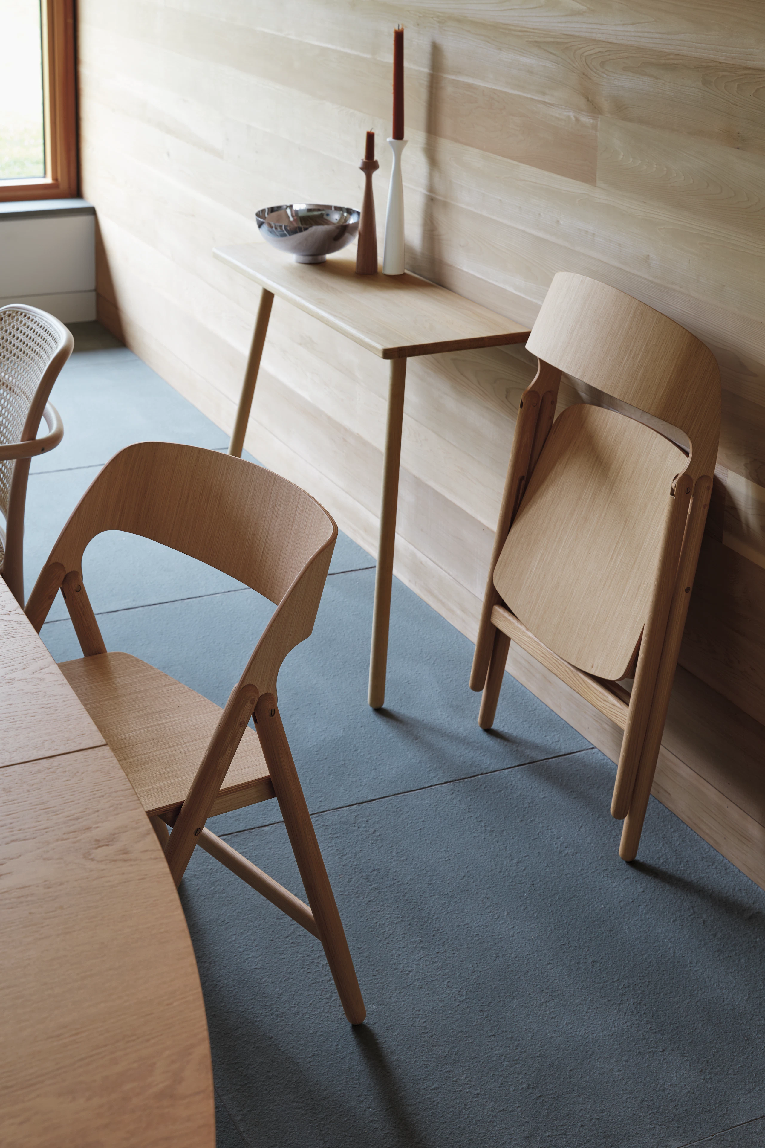 Narin Folding Chair