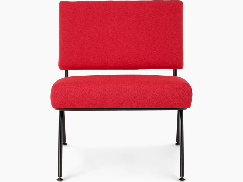 A front view of a Florence Knoll Model 31 lounge chair.