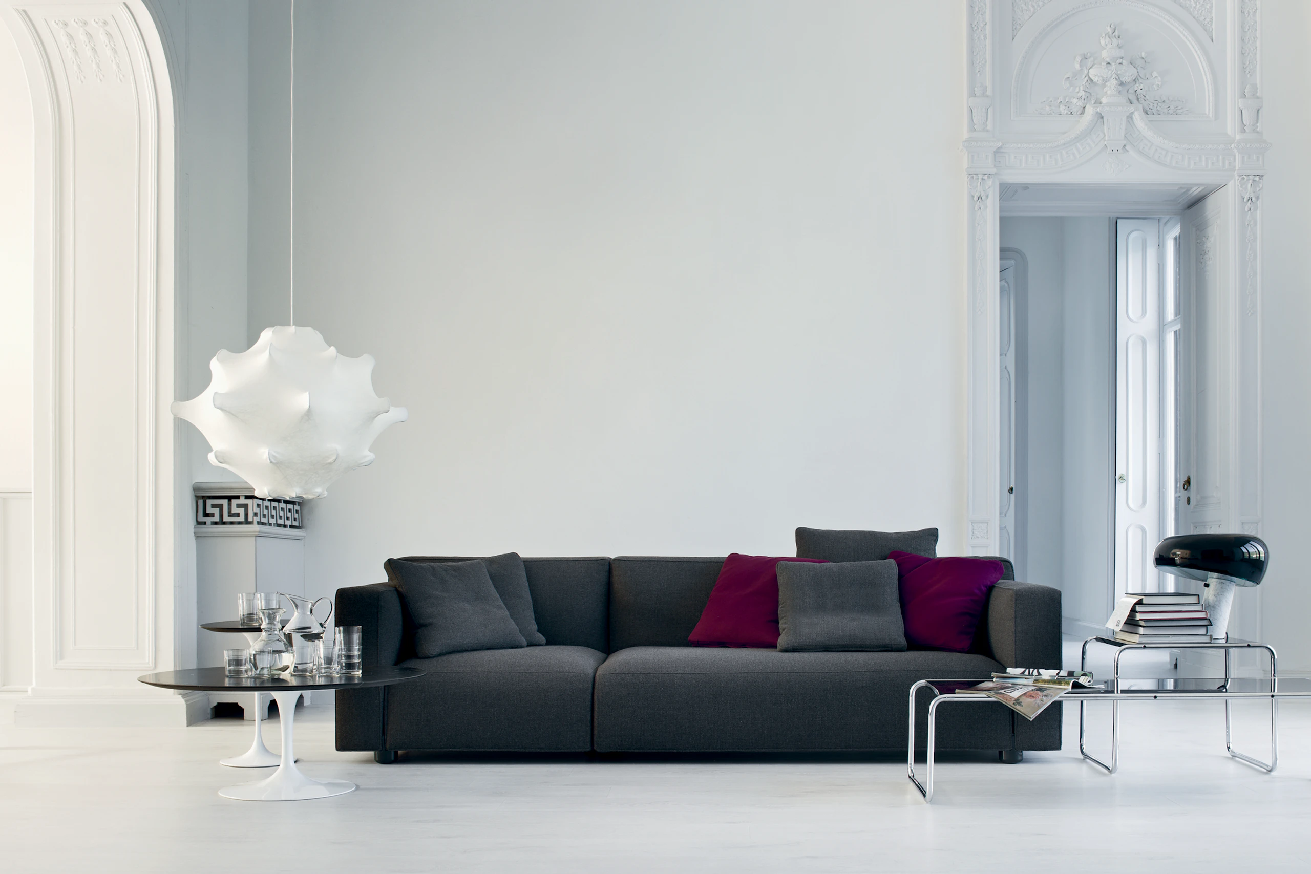 Saarinen Coffee Table, Saarinen Side Table, Barber Osgerby Sofa, Laccio Tables
