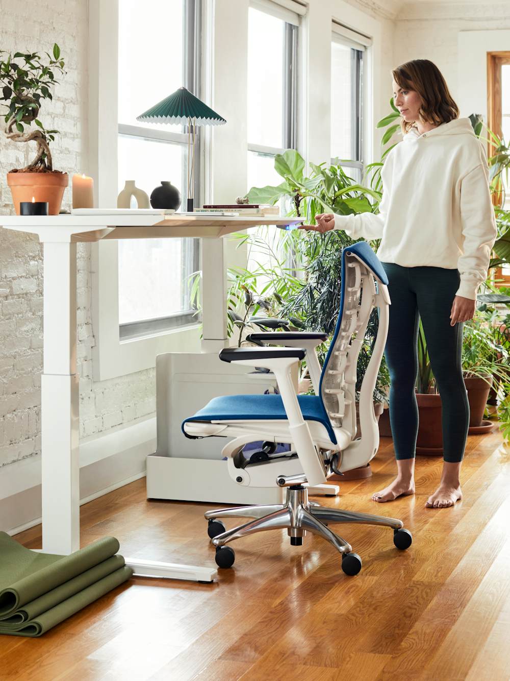 Renew Sit-To-Stand Desk