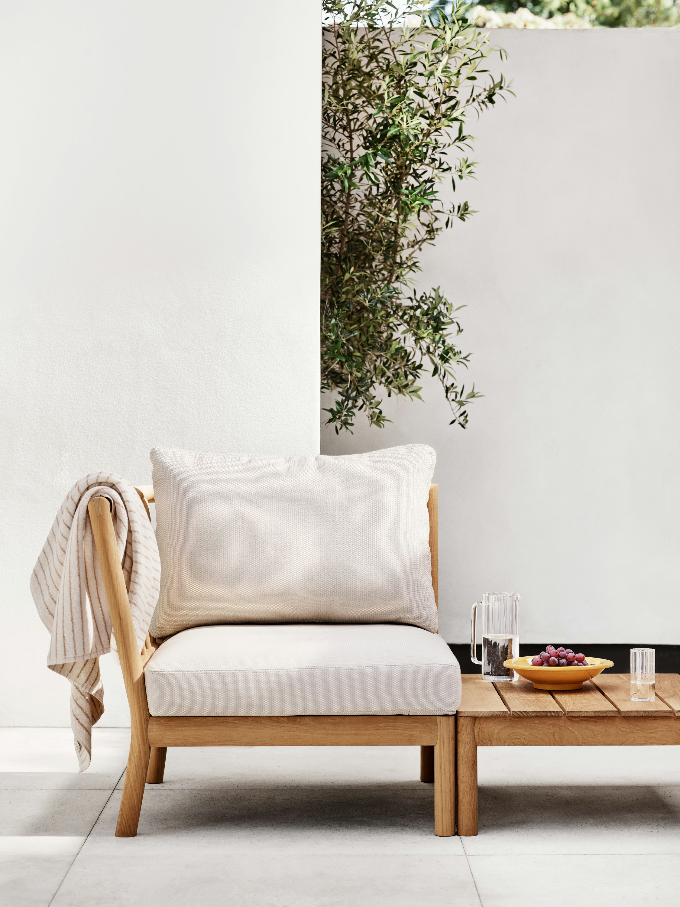 Tradition Outdoor End Seat Module