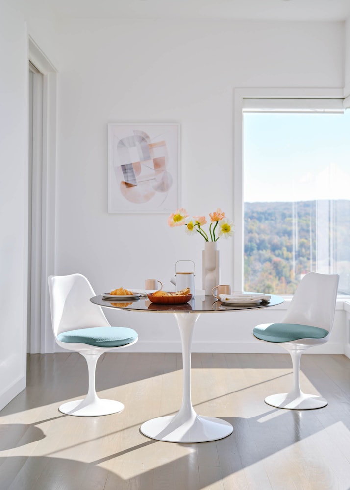 Saarinen Tulip Side Chair