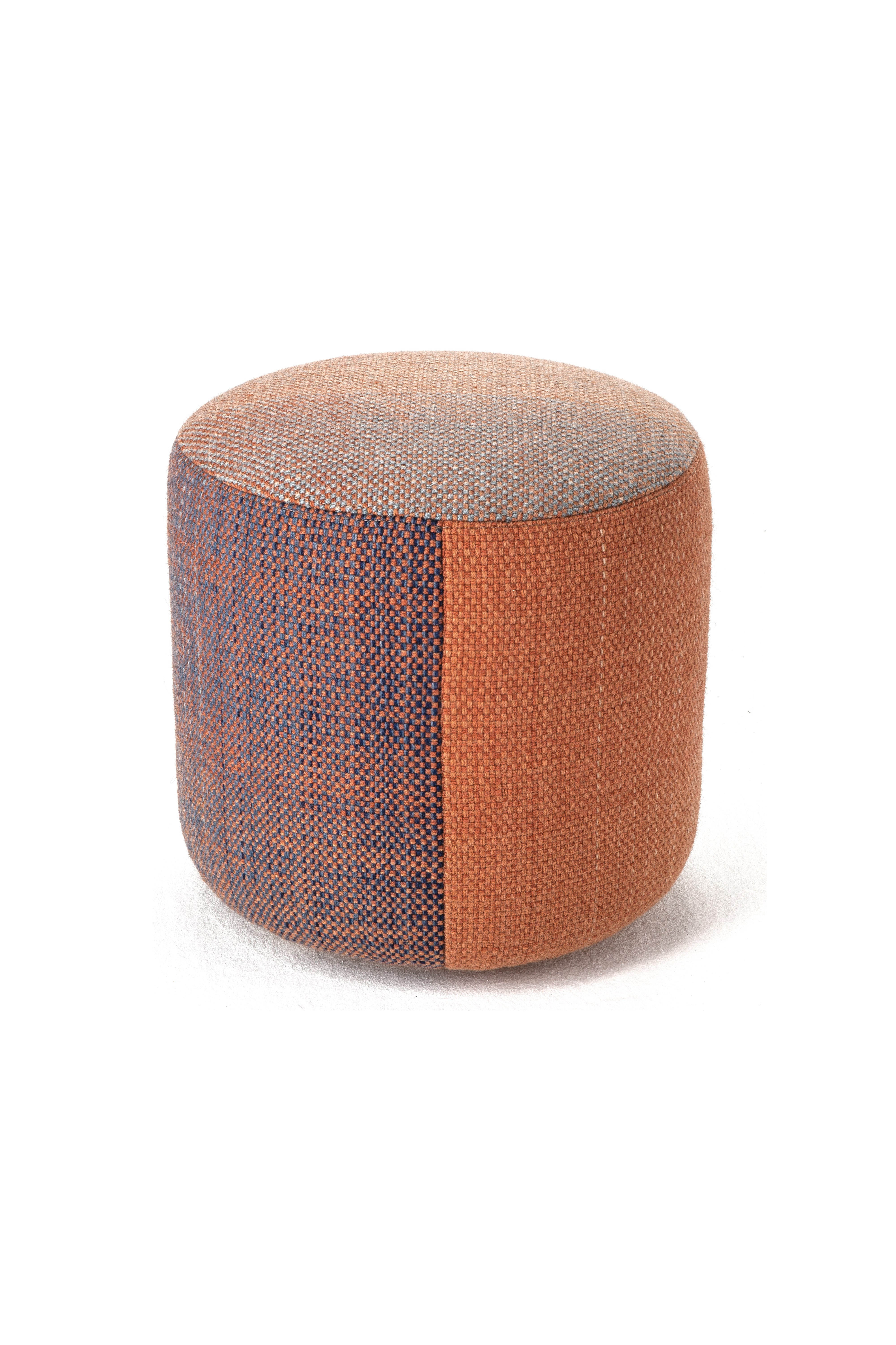 Shade Pouf 2A