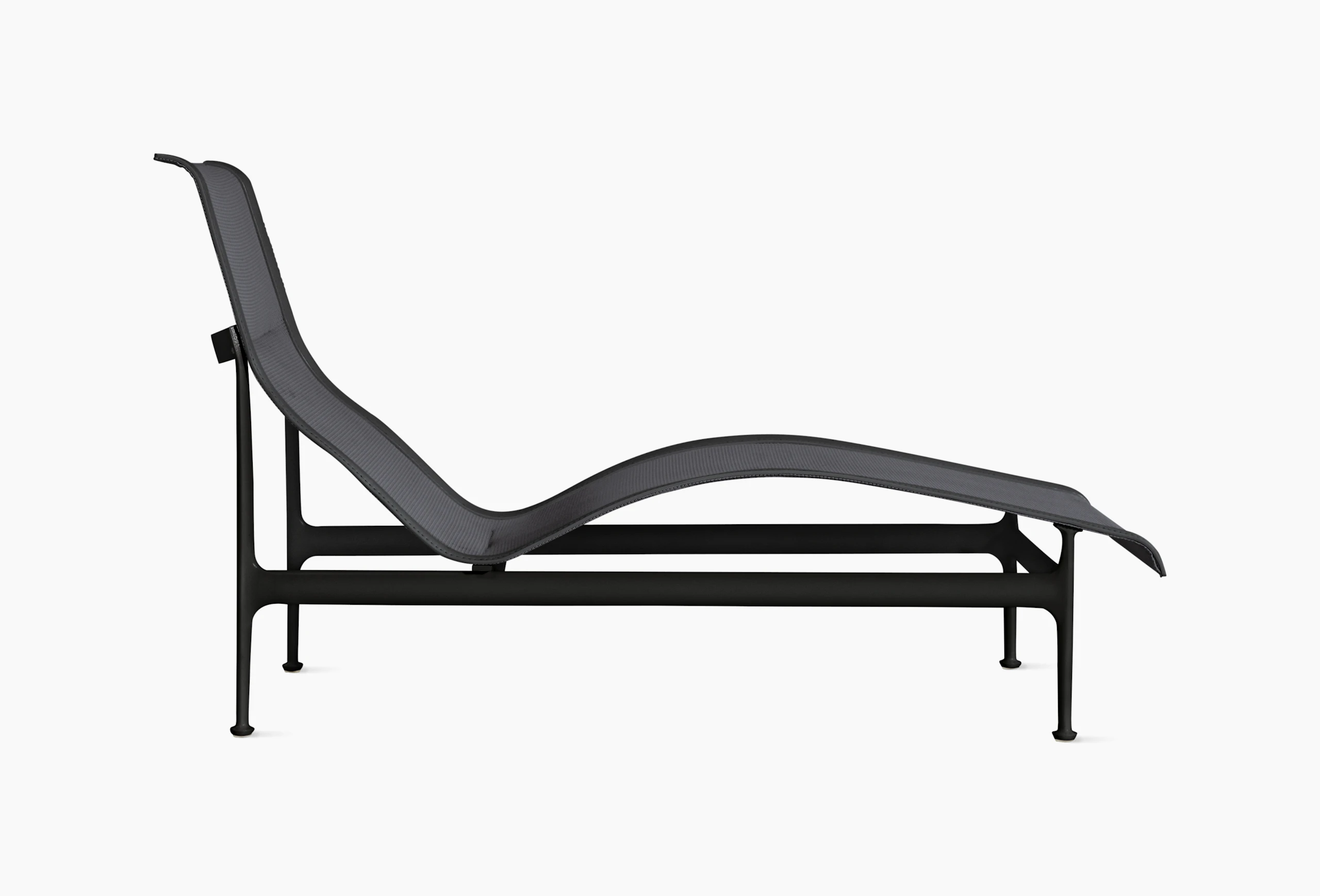 1966 Collection Contour Chaise