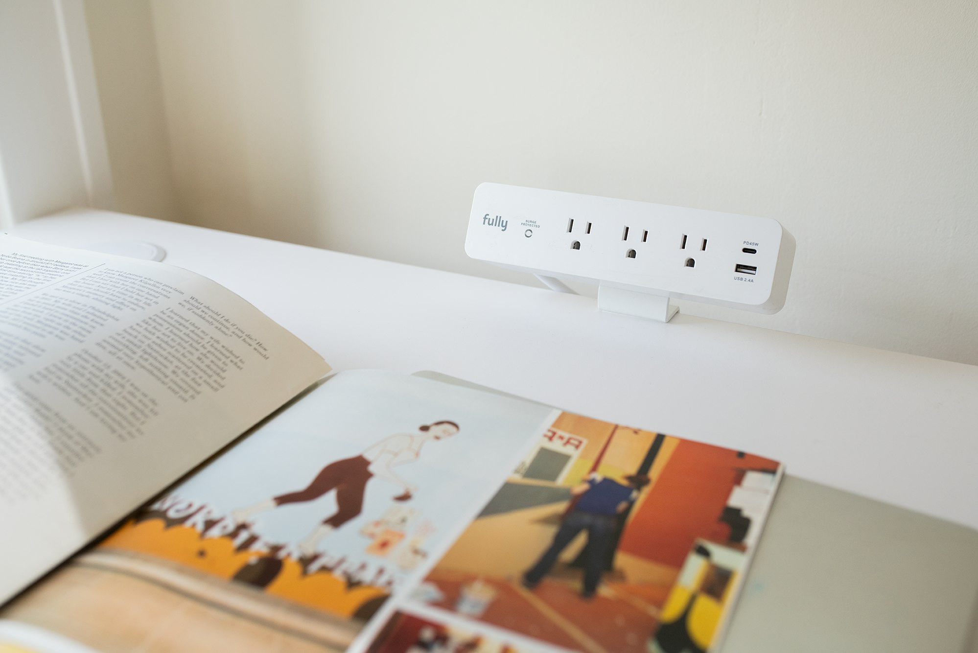 Fully Clamp-Mounted Surge Protector