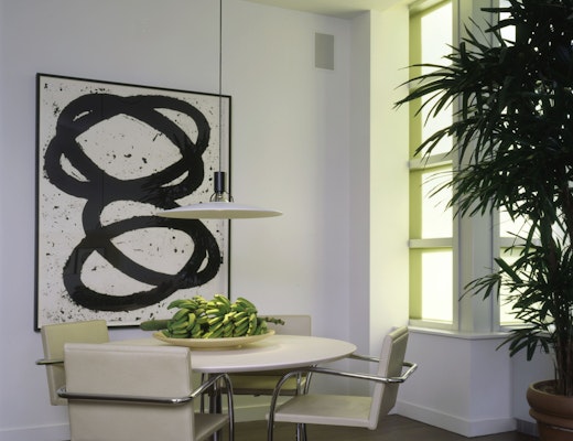 Tubular Bar Brno Chairs and Florence Knoll Round Table Tubular Brno Dining Chairs and Florence Knoll Table