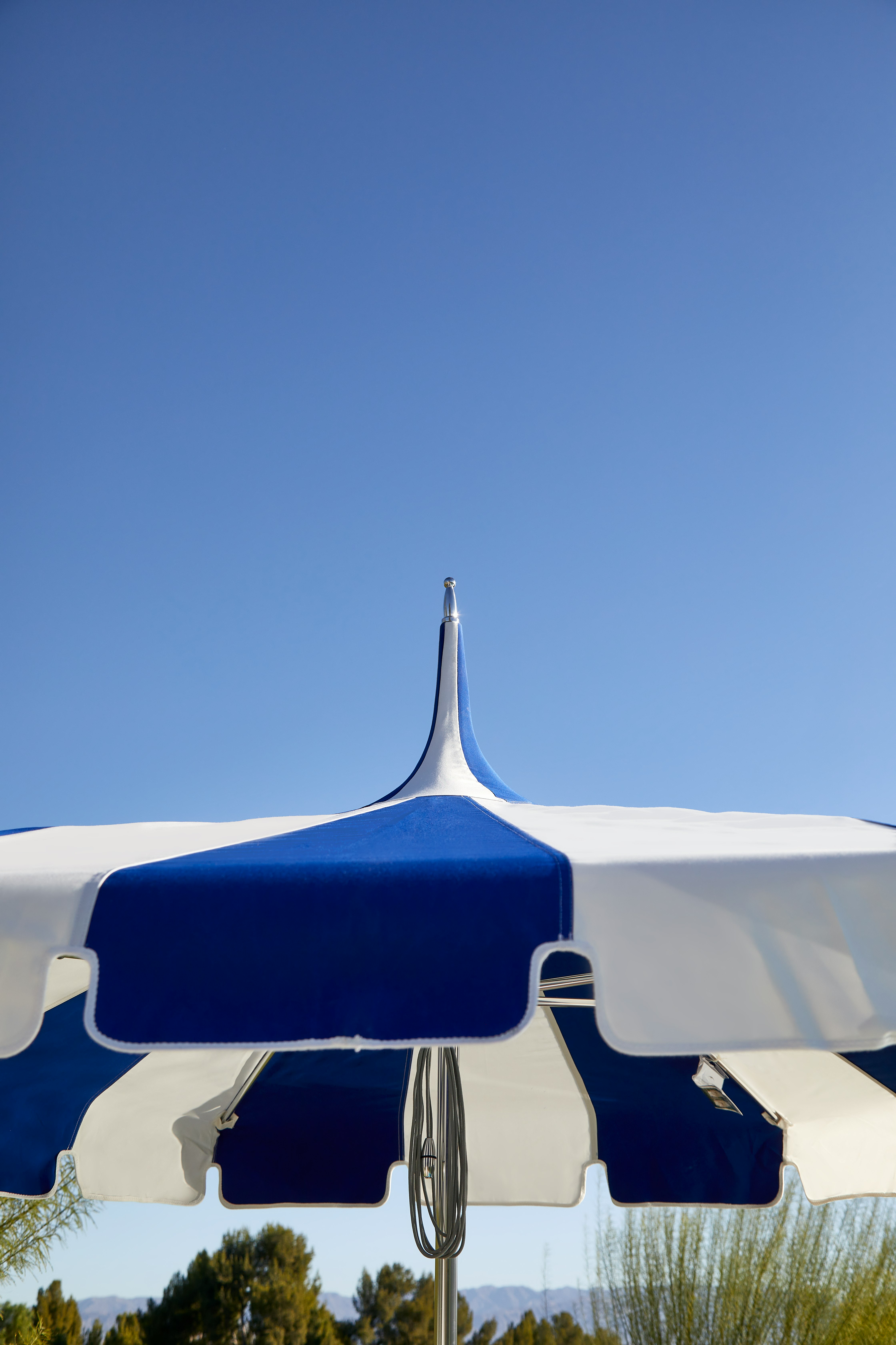 Tuuci Ocean Master Pagoda Umbrella