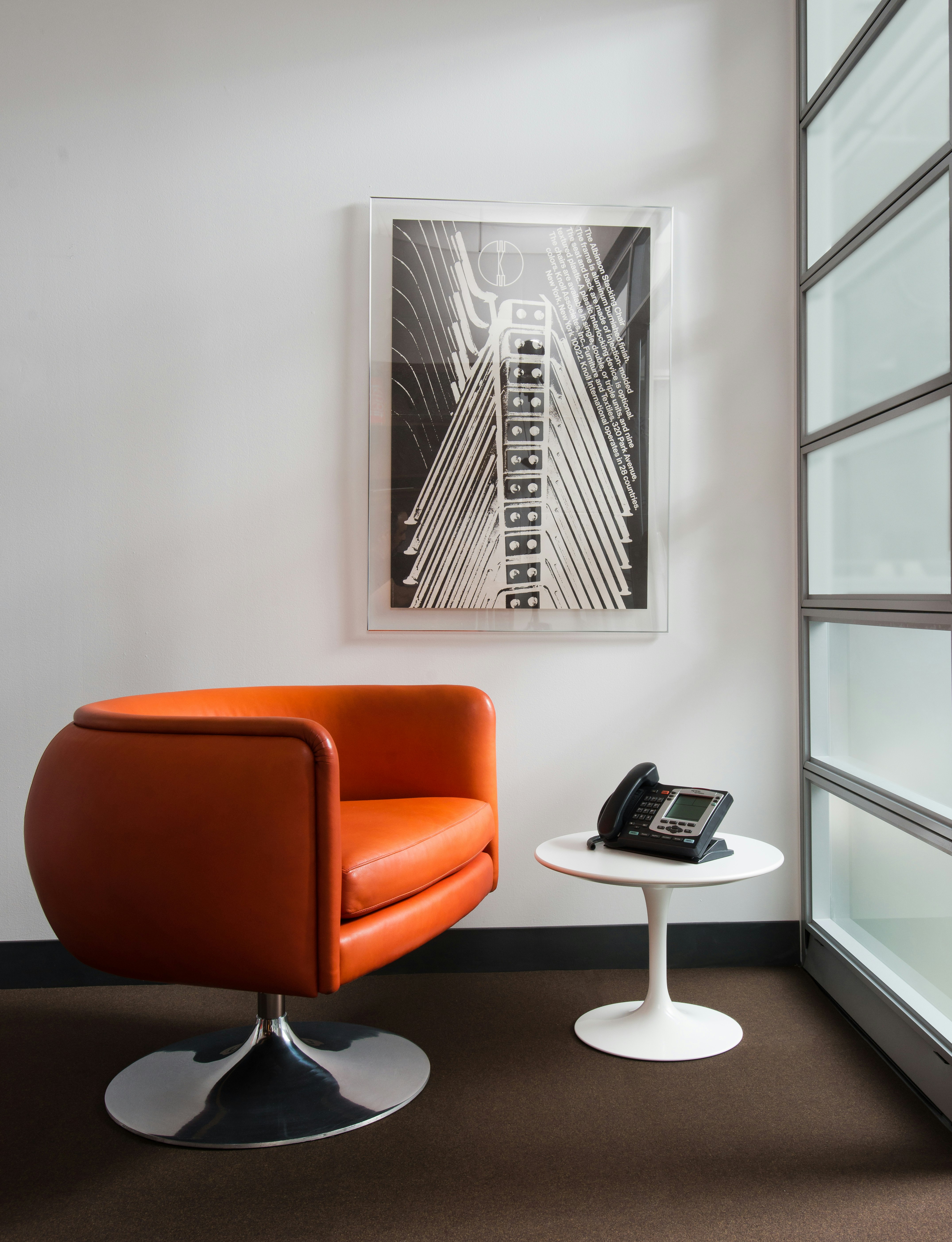 D'Urso Swivel Lounge Chair