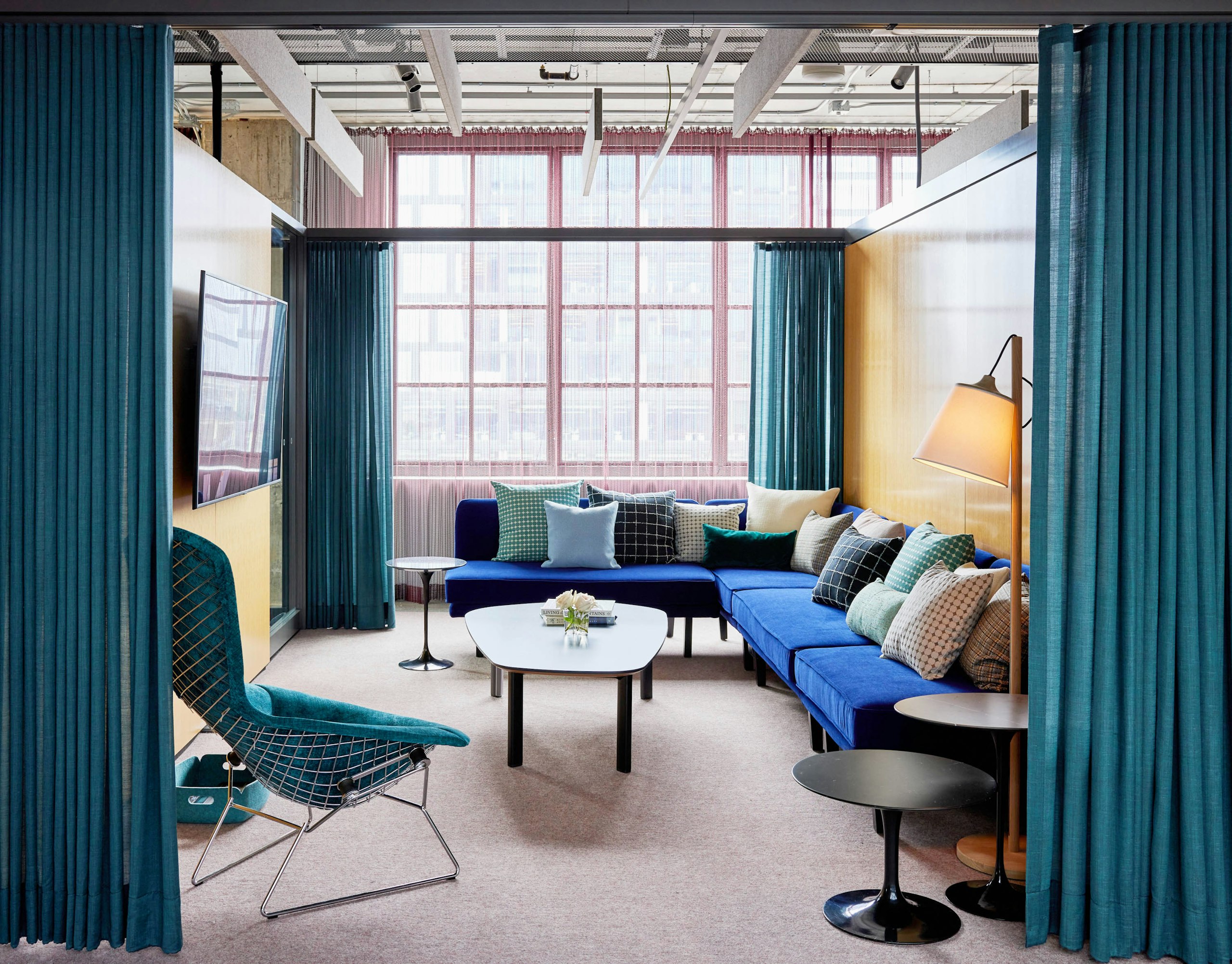 rockwell unscripted creative wall modular lounge berotia bird chair islands collection by knoll occasional table dynamic teams shared spaces