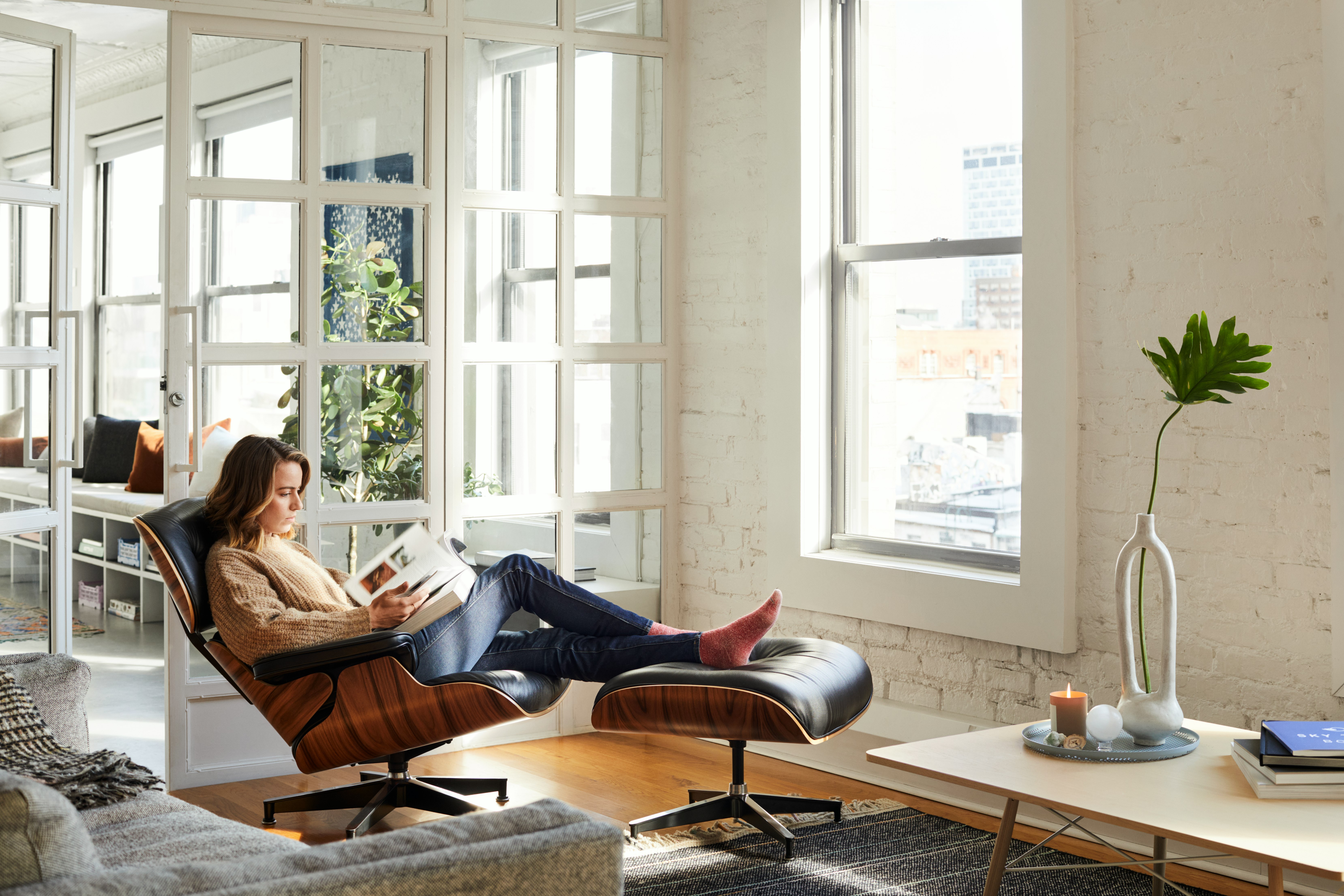  Eames Lounge Chair and Ottoman