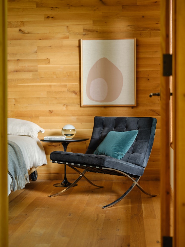 Saarinen Side Table