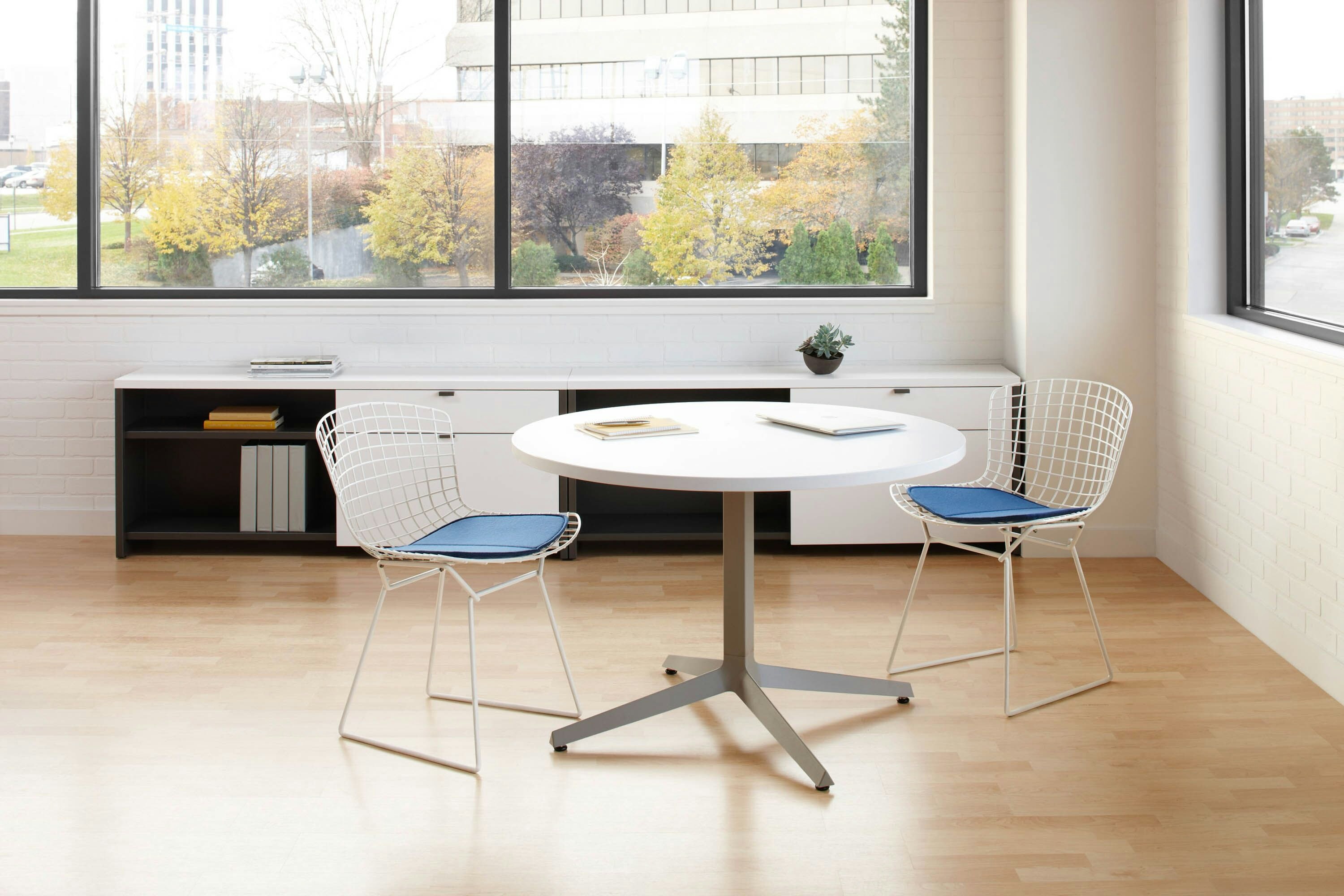 Dividends Horizon® X Base Tables Knoll