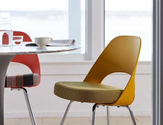 Saarinen Armless Executive Plastic Back Chair Saarinen Armless Executive Plastic Back Chair