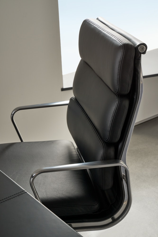 Eames Soft Pad Chair