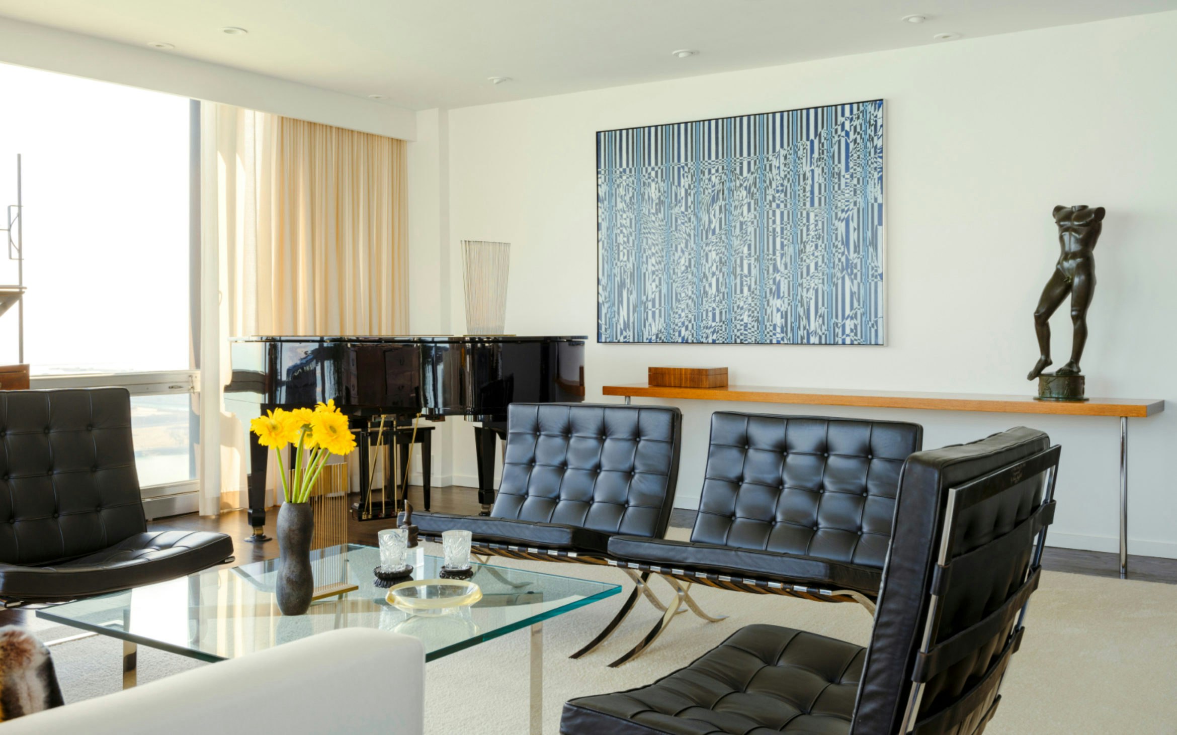  Knoll Shu Story Dirk Lohan